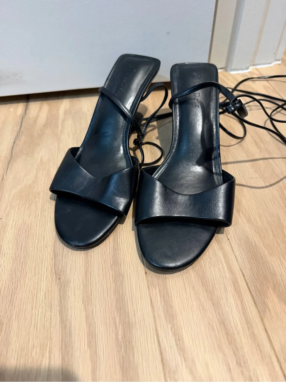The Drop chic black